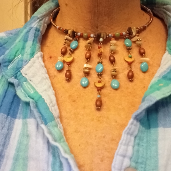 VINTAGE NECKLACE - Picture 3 of 3